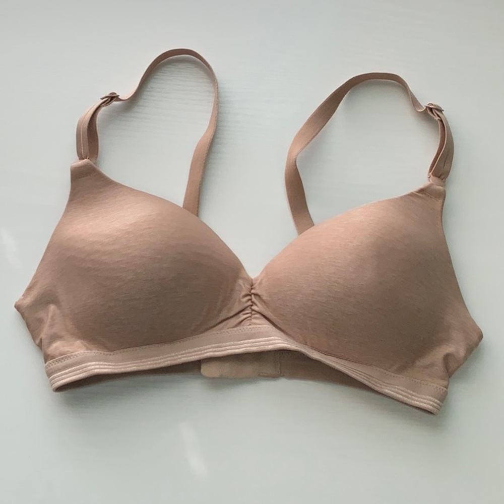 34B wireless padded convertible bra